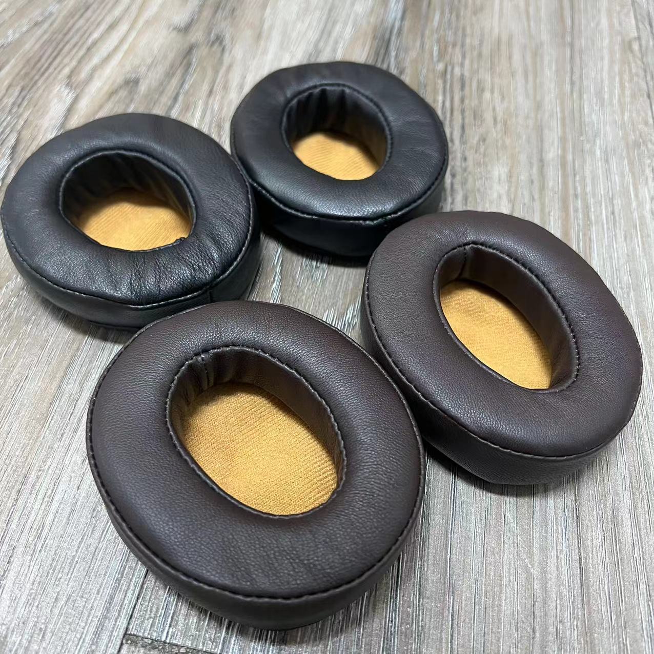 Genuine Sheepskin Leather Ear  - огляд і ціна Sennheiser Headphone Momentum 4
